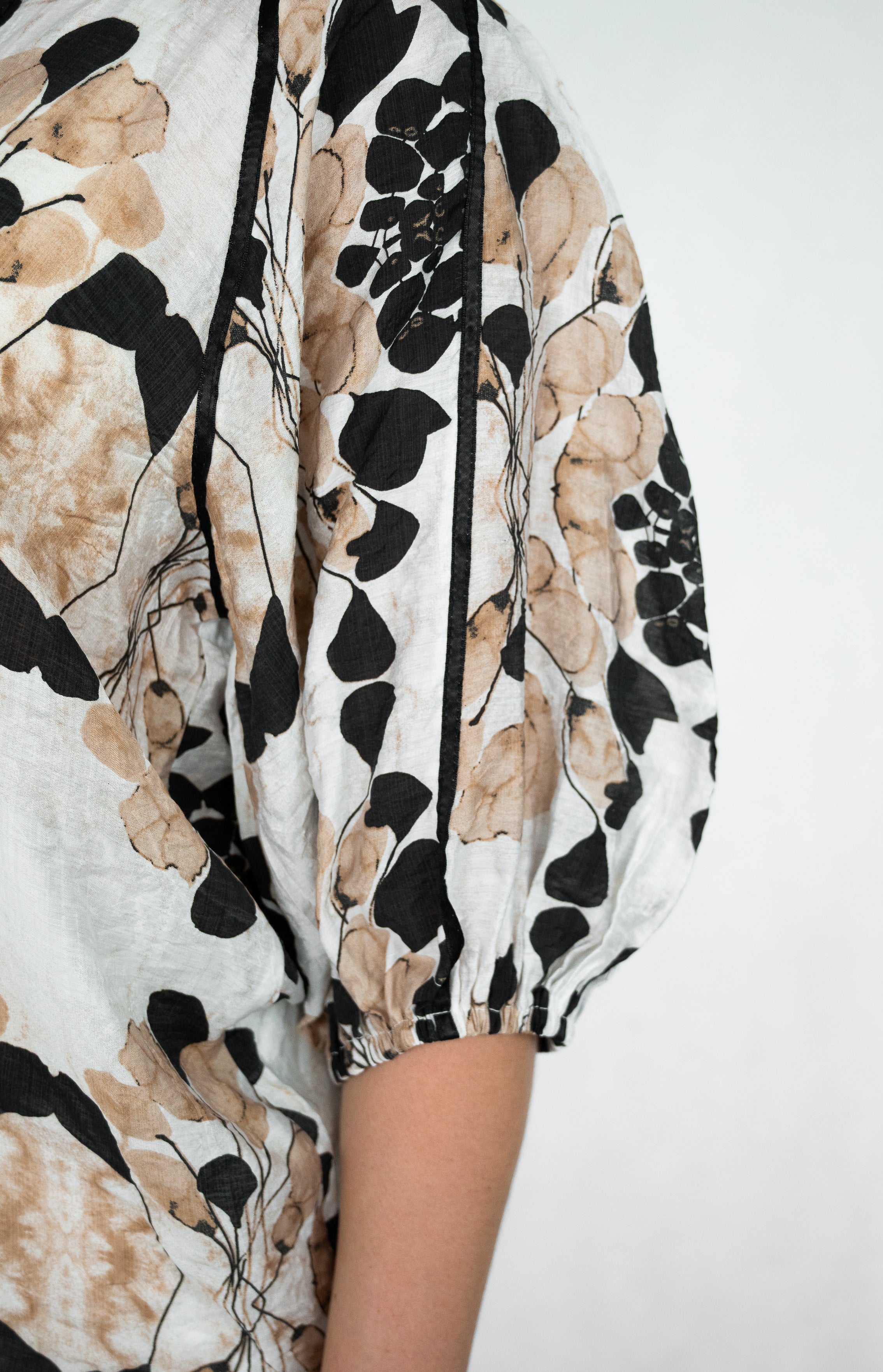 Ester Blouse | Beige